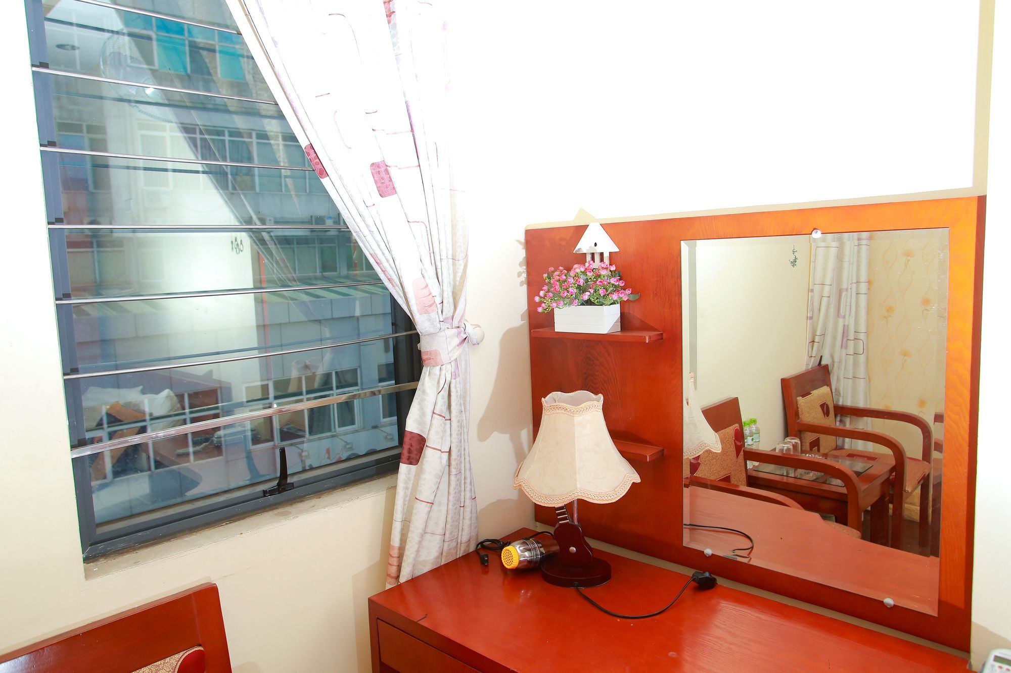 Reddoorz Near Hanoi Railway Station Εξωτερικό φωτογραφία